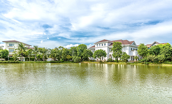 Vinhomes Riverside (Vincom Village)